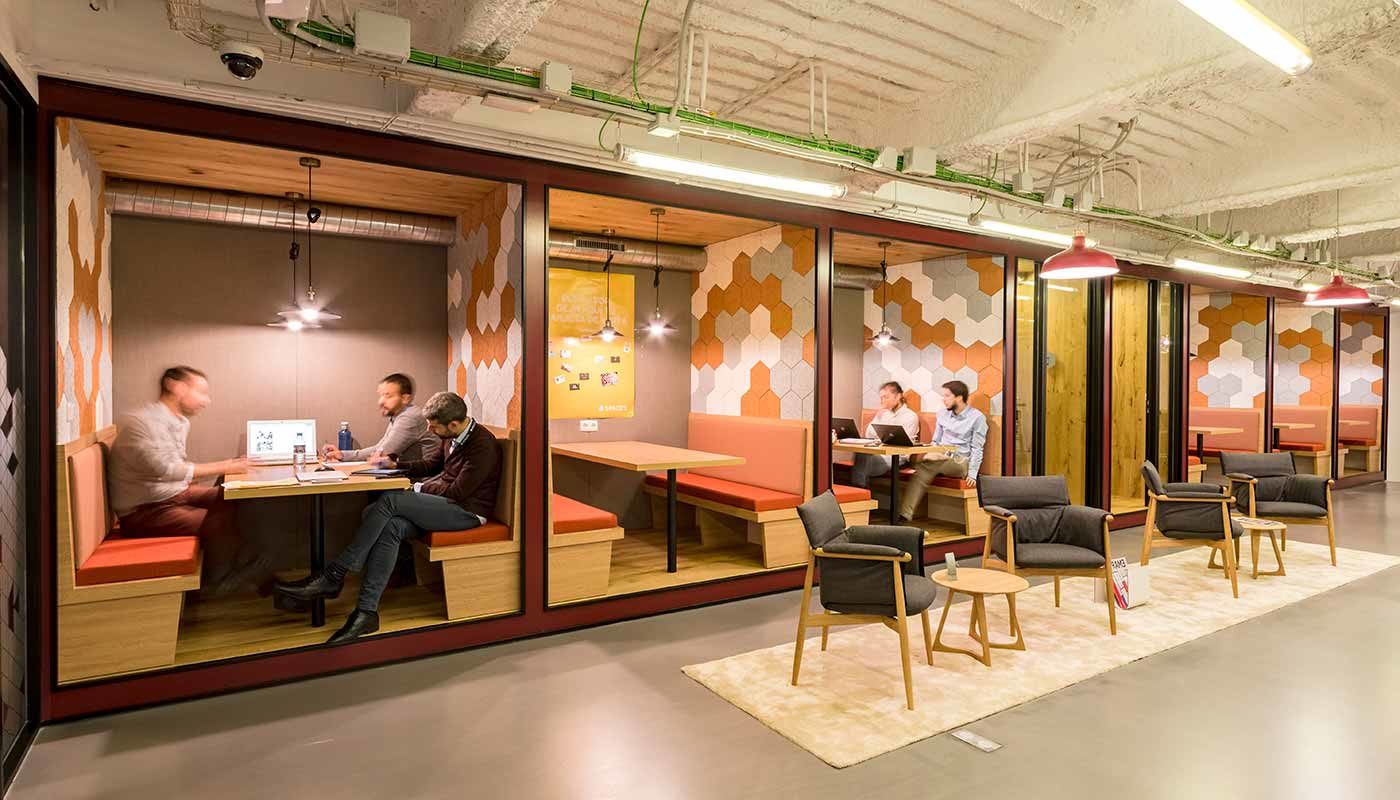 Business centers and coworking spaces: now two sides of the same coin? -  SocialWorkplaces.com